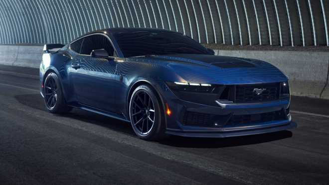 2024-ford-mustang-dark-horse