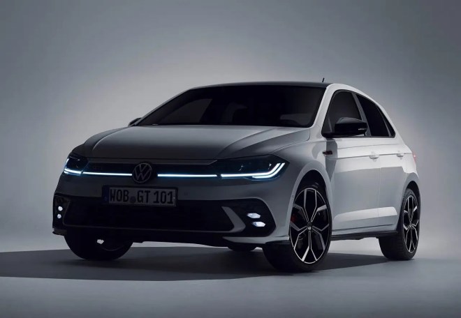 Volkswagen-Polo_GTI-2022-1280-04-e1625065404166
