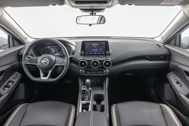 Novo Nissan Sentra Exclusive (10)