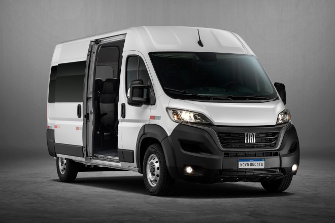 Novo Fiat Ducato MY23 Minibus Comfort (9)