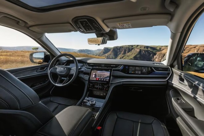 Jeep-Grand-Cherokee-4xe-010-jpg