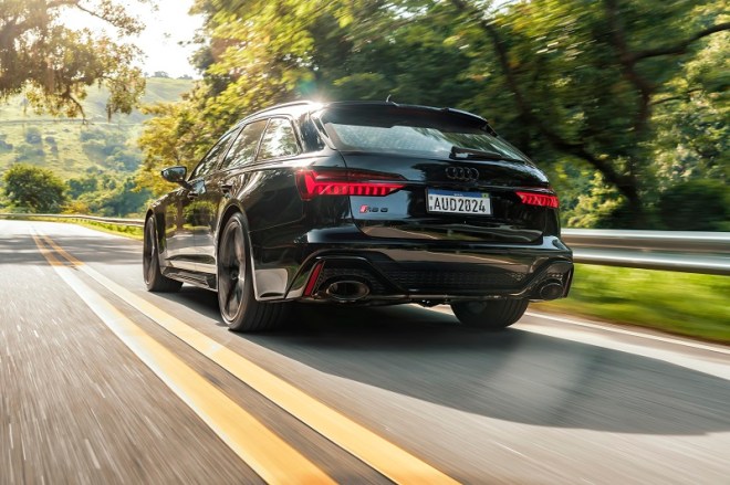 Audi RS 6 Avant Performance .....